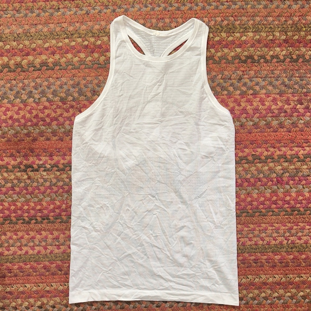 RETRO LULULEMON Swiftly Tech T-Back
White / White